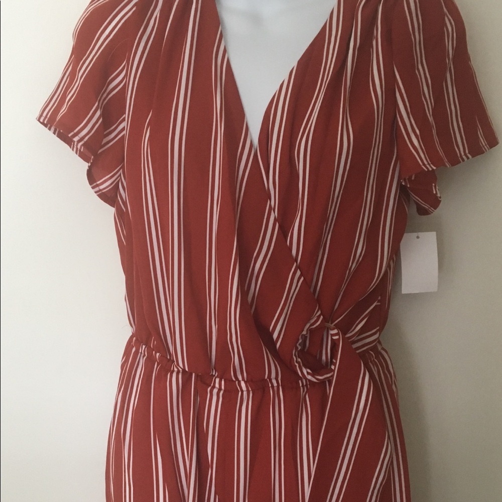 NWT Jumpsuit Stripped 🌸Spring Sale🌸